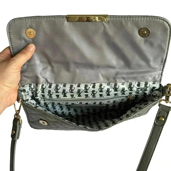 Quilted Gray Shoulder Bag - Picture 5 of 11